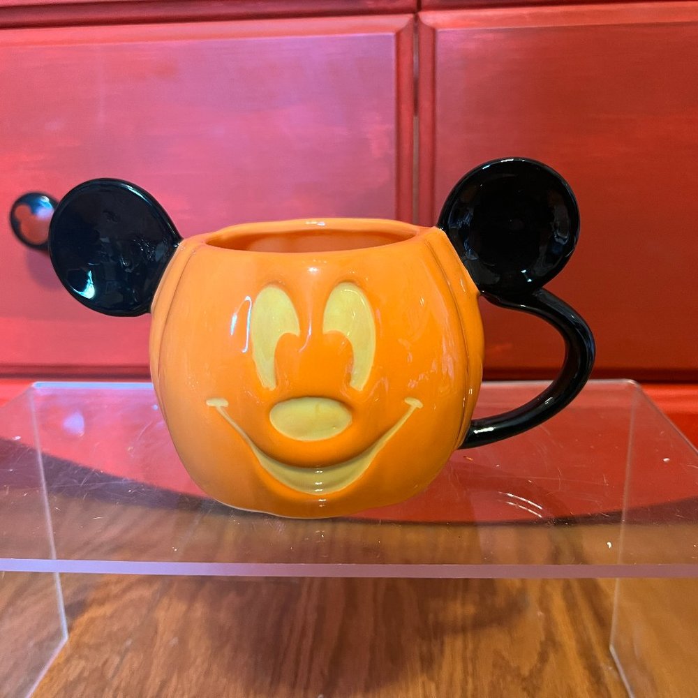 NEW Disney Mickey Mouse Pumpkin coffee mug Halloween